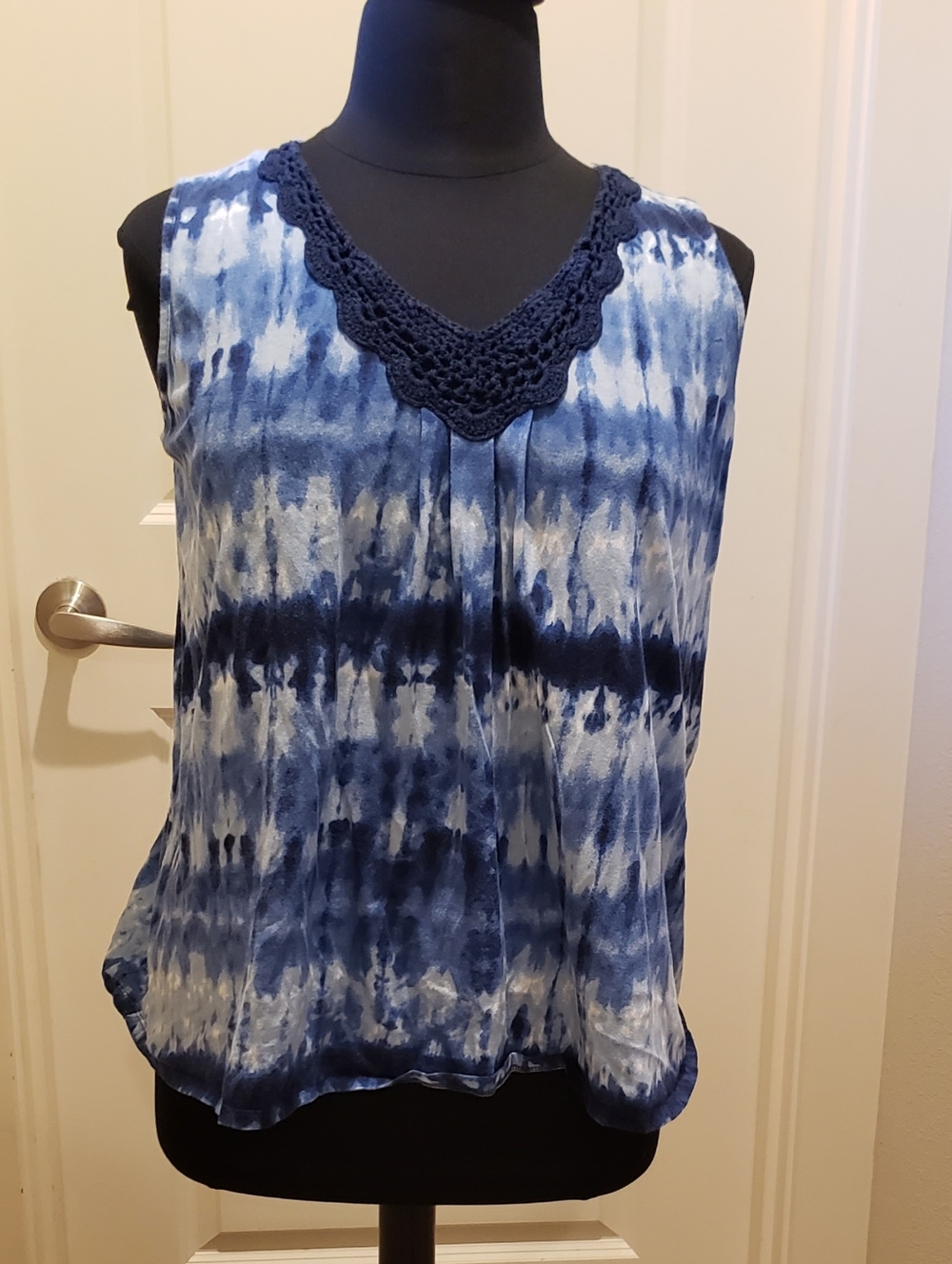 J By Jones New York Women's Navy Tie-Dye Sleeveless Tank with Crochet V-Neck